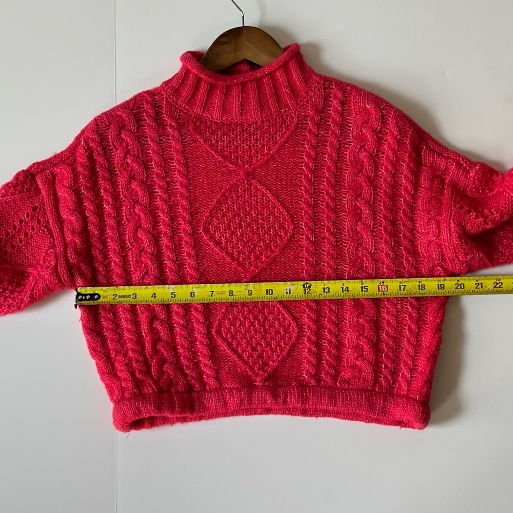 Sanctuary Cable Knit Cropped Sweater Sz S Neon Pink Mock Neck Stretch Sweater - Picture 12 of 13